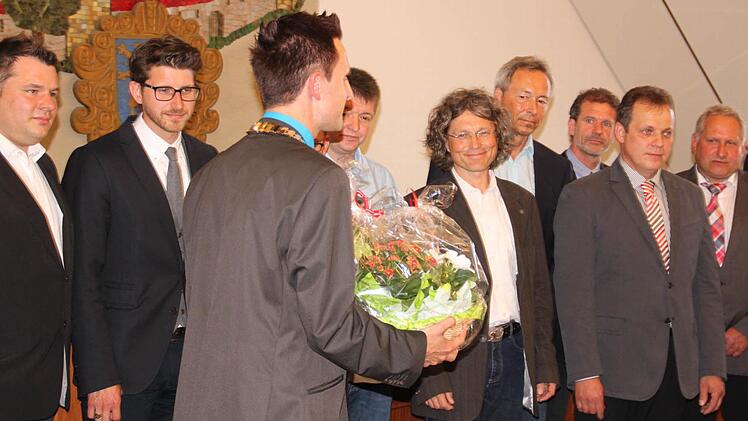 Geschenkkörbe gab's für die neuen Stadträte vom Bürgermeister