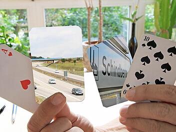 Wer hält die besseren Karten in der Hand? Die Stadt Münnerstadt hat nochmals Möglichkeiten für Gewerbeflächen ins Spiel gebracht, darunter zwei altbekannte Ideen an der Zent (in Autobahnnähe) und am Schindberg. Fotomontage: Heike Beudert