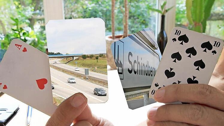 Wer hält die besseren Karten in der Hand? Die Stadt Münnerstadt hat nochmals Möglichkeiten für Gewerbeflächen ins Spiel gebracht, darunter zwei altbekannte Ideen an der Zent (in Autobahnnähe) und am Schindberg. Fotomontage: Heike Beudert