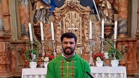 Father Noby Ponpanal machte in den vergangenen Jahren in den Pfarreien Rothenkirchen, Pressig und Posseck die Urlaubsvertretung.  Foto: privat