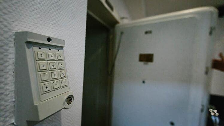 Zwei Codes von zwei Mitarbeitern öffnen die Panzertür. Foto: Hendrik Steffens