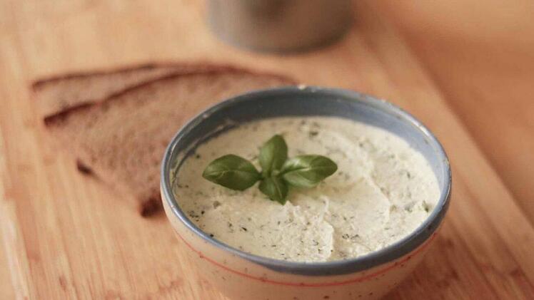 Basilikumdip-e1618297115922-1.jpg