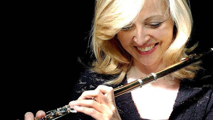 Anette Maiburg ist eine der Dozentinnen, die die Meisterschüler auf das Konzert vorbereiten. Foto: pr