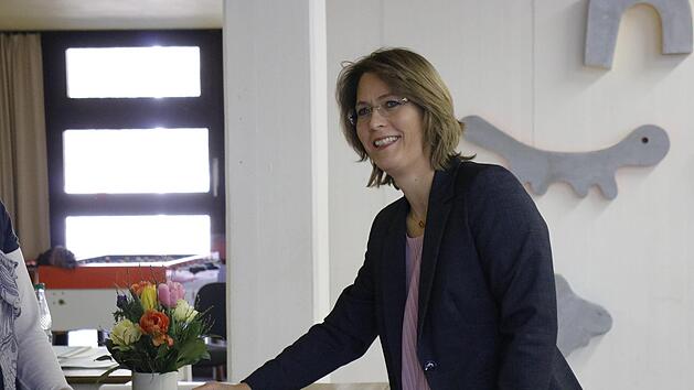Annette Prechtel bei der Stimmabgabe zur Kommunalwahl am 15. März Foto: FGL