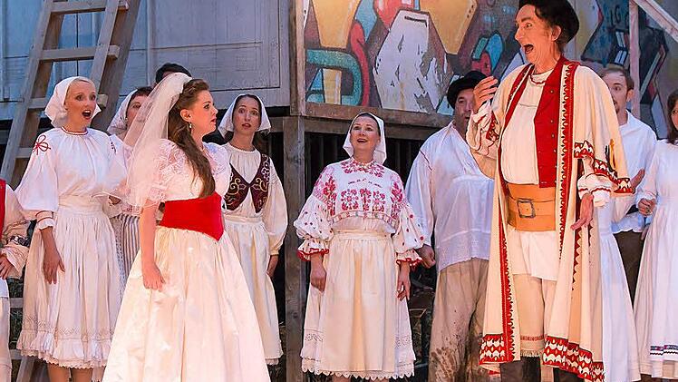 Impressionen vom "Zigeunerbaron" auf der Waldbühne Heldritt.Foto: Albert Höchstädter