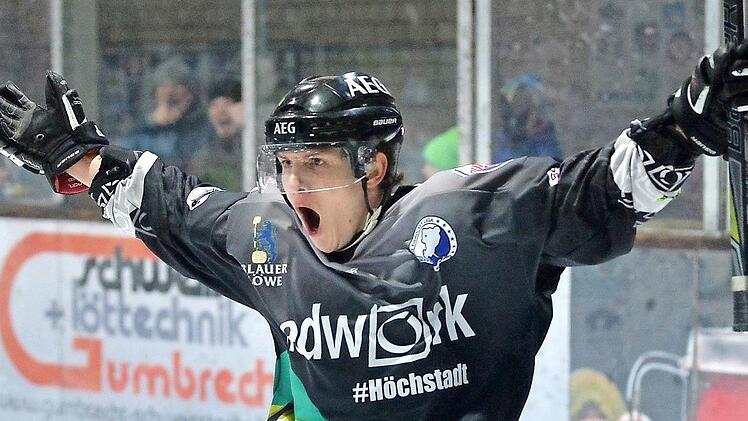 Lukas Lenk hatte mit seinem Doppelpack gegen Lindau großen Anteil am Sieg, durch den der HEC Rang 1 in Gruppe A sicherte.  Foto: Picturedreams