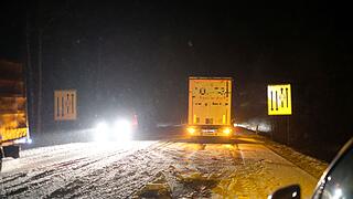 Glätte und Schneefall