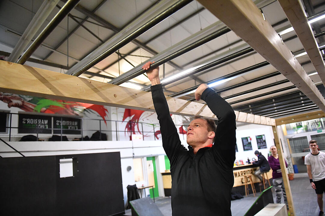 Franken-Ninjas - Drei Sportler aus der Region testen die Hindernis-Sporthalle "Warriors Luck" in Erlangen