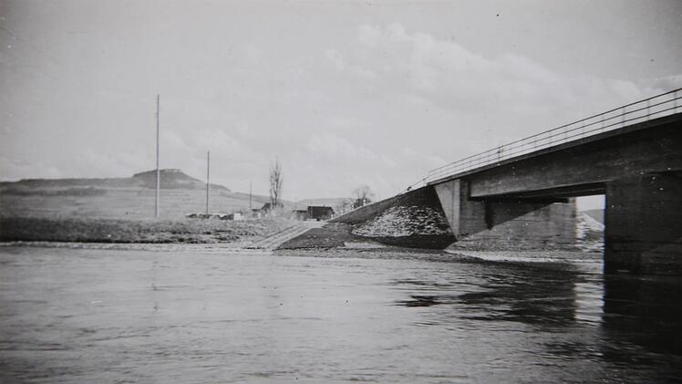 Die Unnersdorfer Mainbrücke Album von Günter Wieske