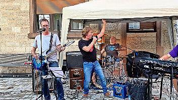 Den Abschluss bei den Sommerkonzerten am Viehmarkt macht in diesem Jahr die Band „Double U.C. “