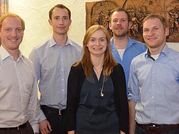 Der neue Vorstand des Weinbauvereins Ramsthal: (von links) Markus Lomb (Schriftführer), Alexander Unsleber (Kassier), Ilona Gößmann-Schmitt (Kassiererin), Sebastian Greubel (2. Vorsitzender.) und 1. Vorsitzender Lorenz Neder. Foto: Andreas Lomb
