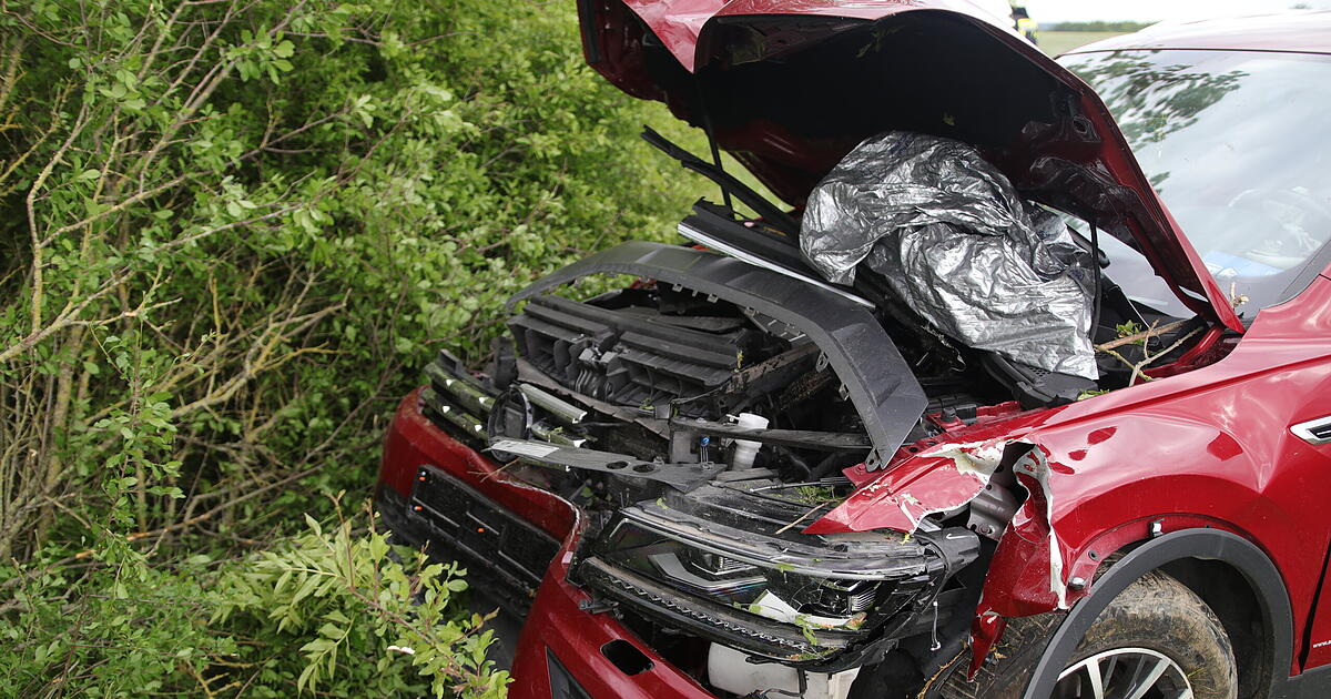 Gifhorn: Returning home from vacation – couple dies in accident in front ...