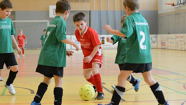 Schnappschüsse vom U-7-Turnier in der Saaletalhalle. Foto: ssp
