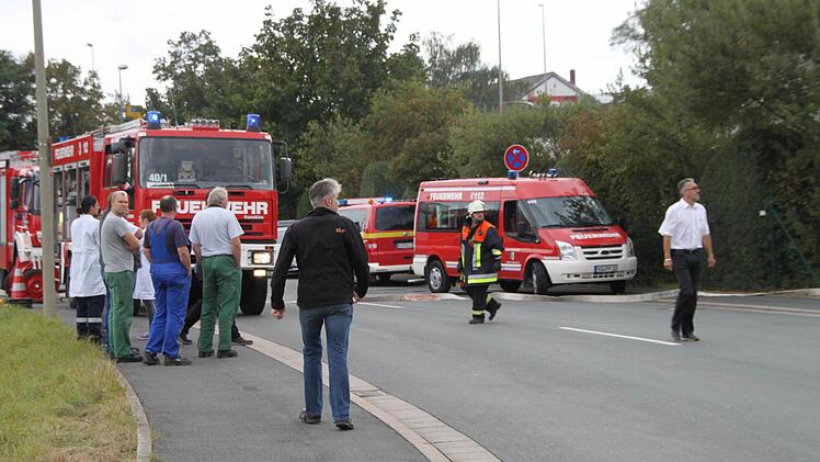 Die Belegschaft hat sich in Sicherheit gebracht. Foto: Stephan Tiroch