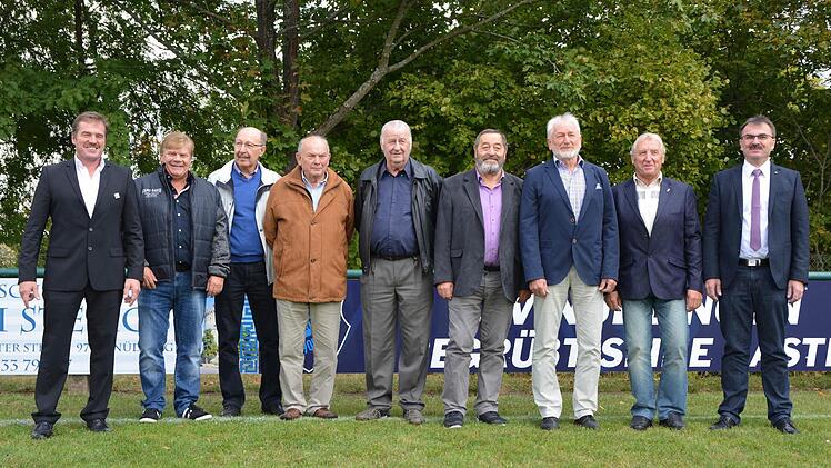 Auch für langjährige Mitgliedschaft gab es Ehrungen.  Foto: Björn Hein