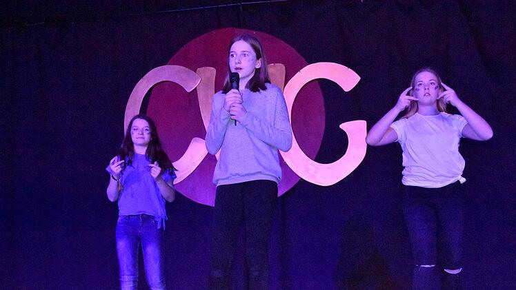 "Diamonds" mit Tina Meisel, Ida Schröppel und Lia Herpolsheimer