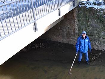 An dieser Stelle hat Martin Lauterbach am Sonntagnachmittag den Toten in der Trebgast gefunden. Fotos: Dieter Hübner
