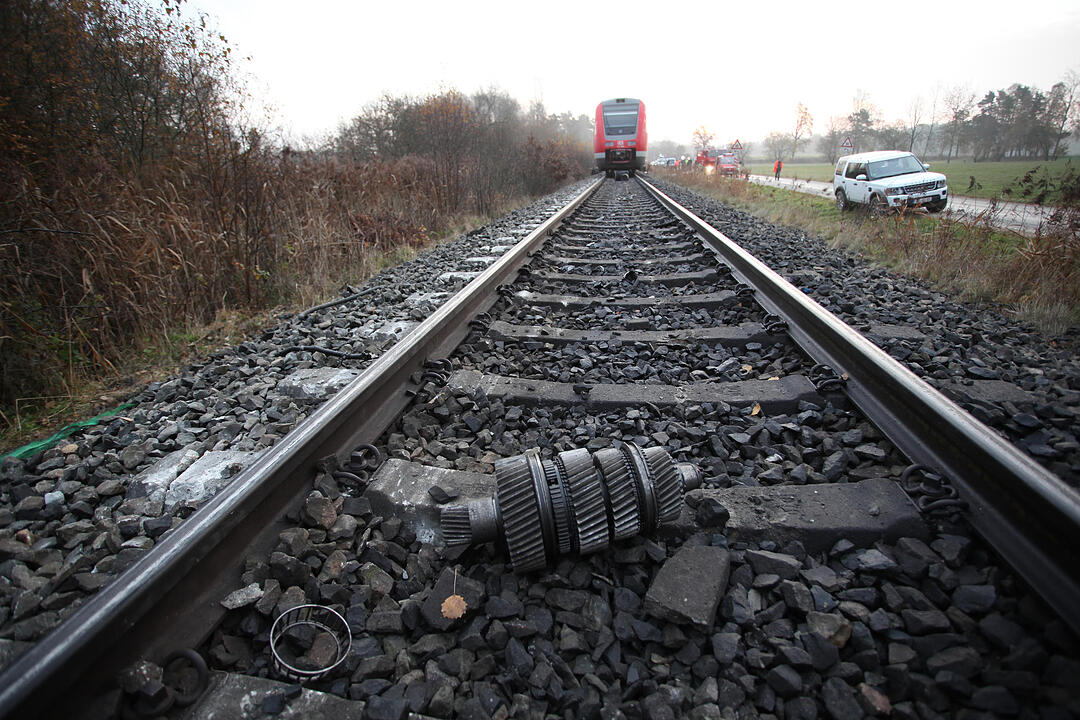Tagbilder: Zugunglück in der Oberpfalz