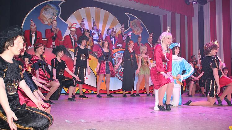 Die Showtanzgruppe des ATSV erweckte Dornröschen.  Foto: Friedwald Schedel