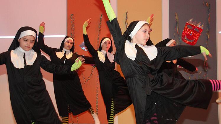 "Sister Act" war einer der ersten Showtänze, den die Besucher zu sehen bekamen.