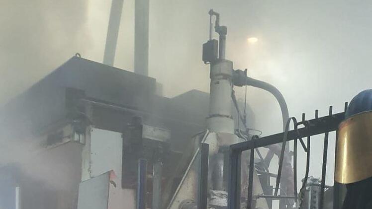 Der schon eindämmte Brandherd in der Produktionshalle FF Stockheim