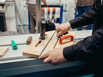 tischlerei, schreinerei, handwerk, maschine, fräse, holzbearbeitung, industrie, holz, herstellung, produktion, industrieanlage, technik, ausrüstung