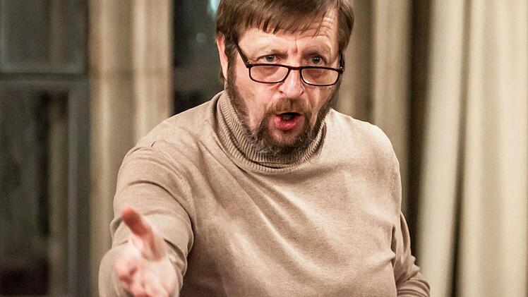 Helmut Mitzenheim bei der Probenarbeit an seinem "Weihnachtsoratorium".Foto: Jochen Berger