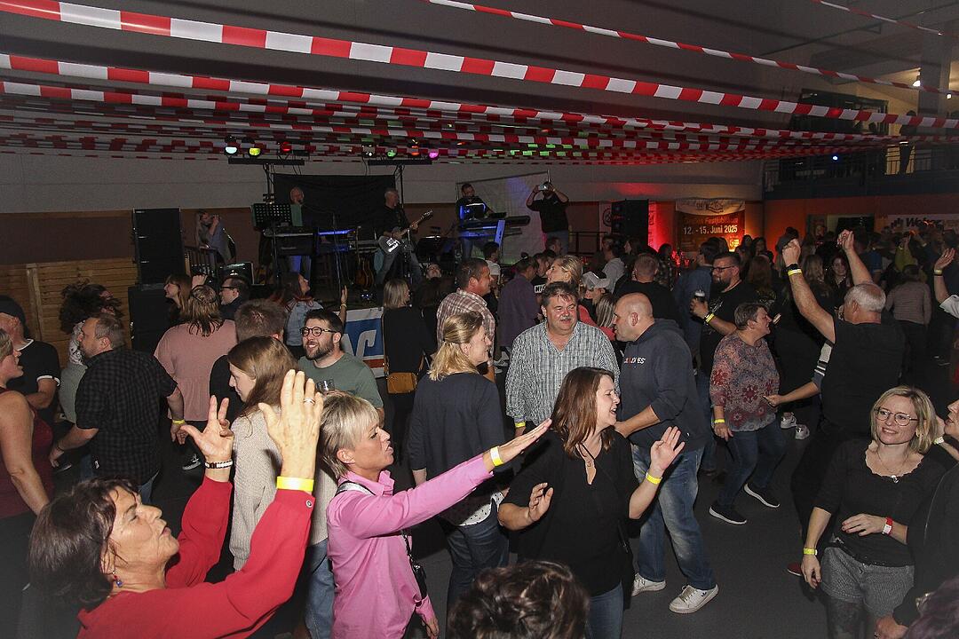 Party und Tanz in der Dreifachhalle
