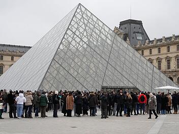 Festnahmen nach Betrugsverdacht im Louvre