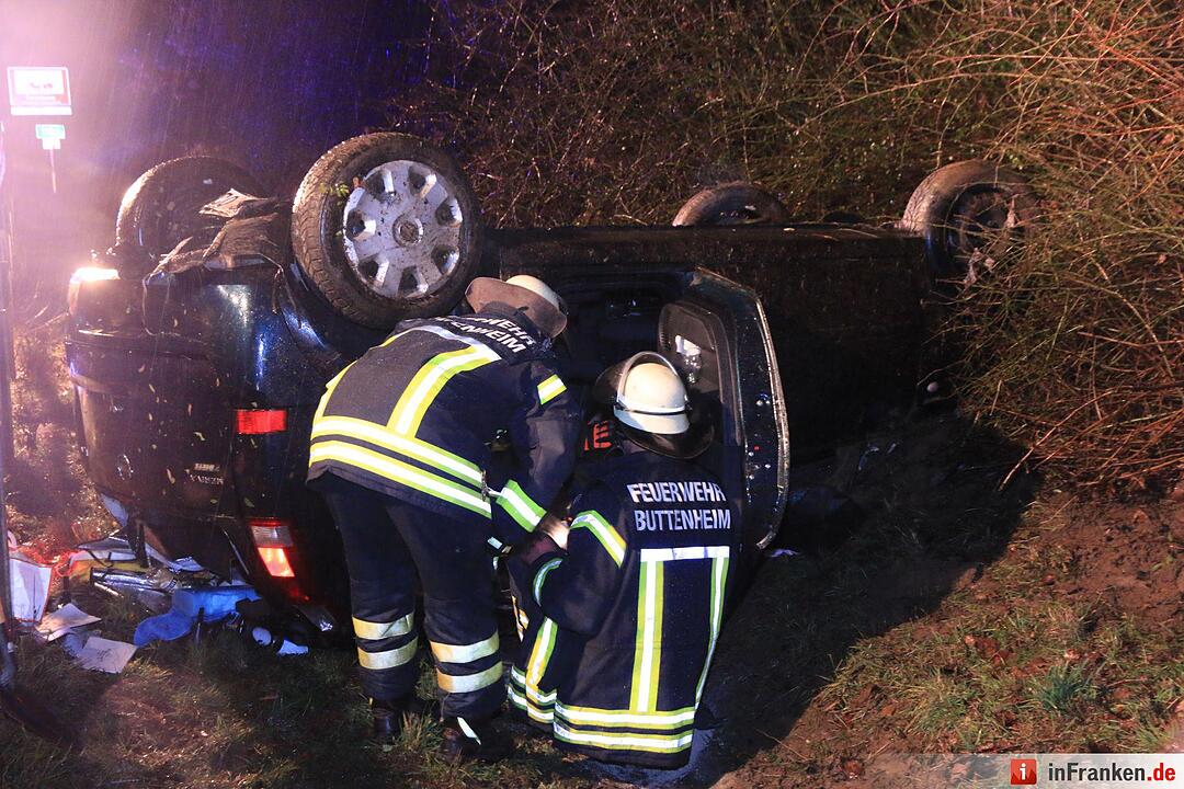 Auto überschlägt sich auf A73 bei Eggolsheim