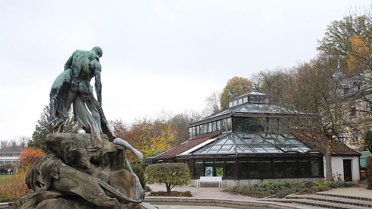 Nach  dem Palmenhaus der Sintflutbrunnen.  Foto: Simone Bastian