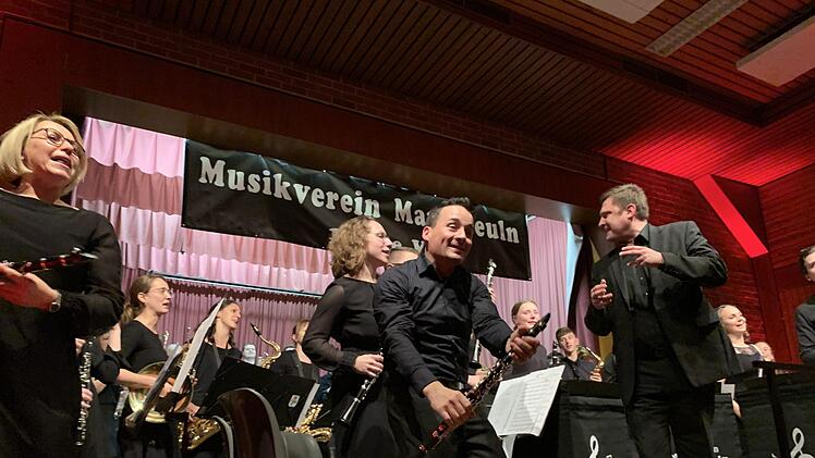 frika zu Gast in Marktzeuln: Das Hauptorchester des Musikvereins bei "Kongolela"Karin Sträßner