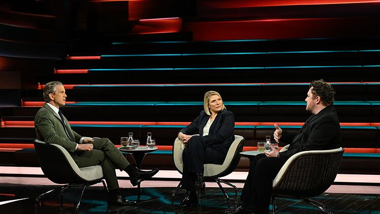 Markus Lanz (links) sprach am Mittwochabend mit der Politologin Cathryn Cl&uuml;ver Ashbrook und dem Journalisten Florian Flade.