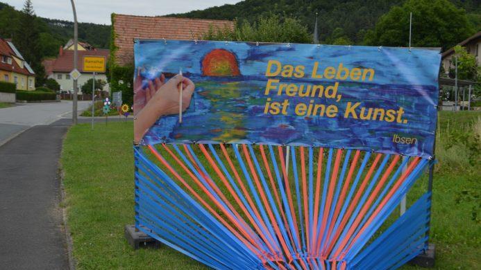Während der Kunstwoche in Ramsthal sind an 25 Stationen die Werke der 33 Künstler zu sehen. Foto: Andreas Lomb