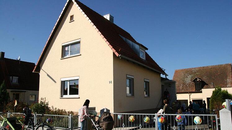 In der Fabrikstraße hat der benachbarte Kindergarten St. Anna nun eine Filiale bezogen. Foto: Werner Baier