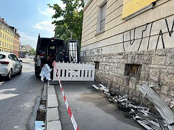 Schwere Brandstiftung und versuchter fünffacher Totschlag: Tatverdächtiger nach Brand in Mehrfamilienhaus in Untersuchungshaft