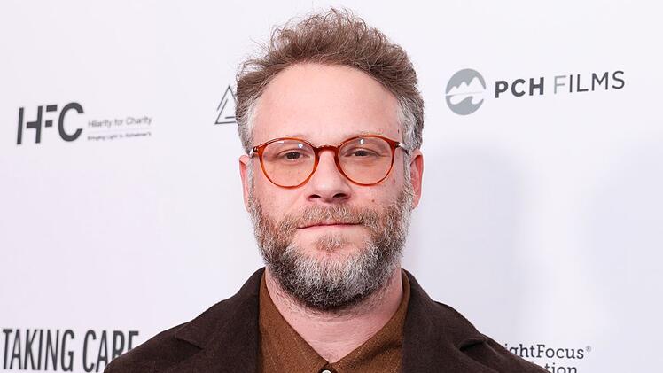 Machte bei einer Preisverleihung seinem Unmut über Donald Trump und Elon Musk Luft: Seth Rogen.