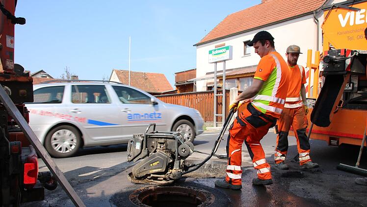 Eindrücke von der Baustelle in der Nüdlinger Ortsdurchfahrt. Foto: Ralf Ruppert