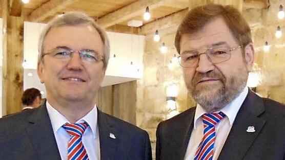 Die beiden Jubilare Rainer Lang (links) und Wolfgang Holler Foto: Petra Malbrich