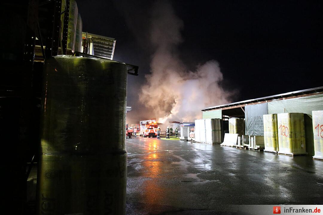 Brand in Baustoffhandel in Steinach