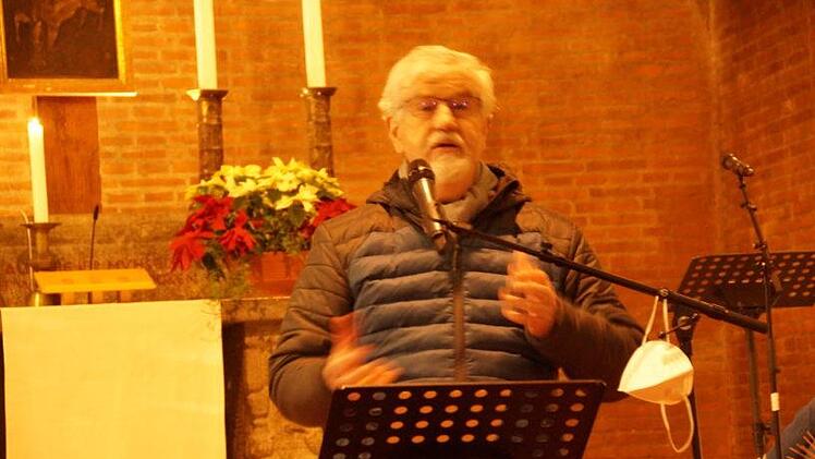 Pfarrer i.R. Günther Schardt meditierte über home und Gott als feste Burg.