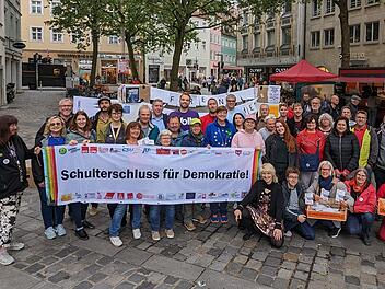 Bamberg: jeden Samstag bis zur Europawahl - Bündnis errichtet Brandmauer am Gabelmann