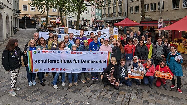 Bamberg: jeden Samstag bis zur Europawahl - Bündnis errichtet Brandmauer am Gabelmann