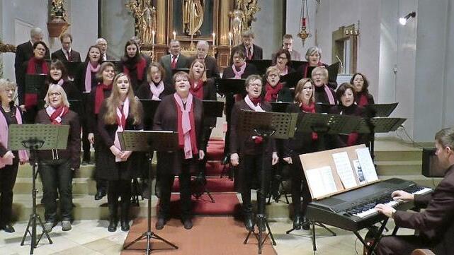 Mit stehenden Ovationen wurde die Gruppe "Gospel and more" für ihr Konzert belohnt.  Foto: Christian Licha