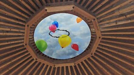 Eine Computer-Animation des Künstlers zeigt, wie es werden soll: So stellt sich Gerhard Rießbeck sein Kunstwerk unter der Kirchenkuppel vor.  Foto: privat