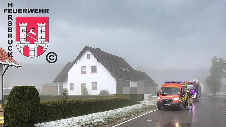 Alfeld: Überschwemmung droht Wohnhaus zu überfluten - Anwohner von Gewitter überrascht