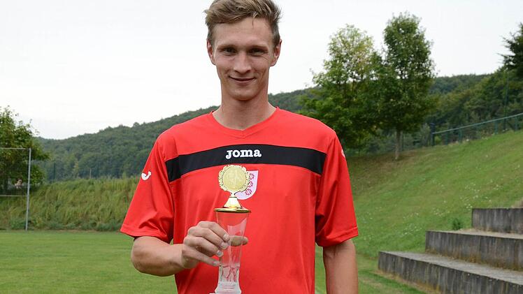 Verdiente sich mit 40 Treffern den Torjäger-Pokal der Saale-Zeitung: Patrick Schmähling vom SC Diebach. Foto: Jürgen Schmitt