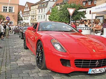 Die Nobel-Karossen werden bei der italienischen Nacht wieder etliche Blicke auf sich ziehen.  Foto: Sonja Adam