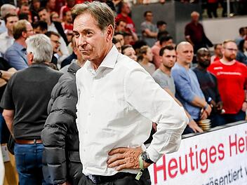 Michael Stoschek, Aufsichtsratsvorsitzender von Brose Bamberg, aufgenommen nach dem Viertelfinal-Aus in der Brose-Arena am vergangenen Dienstag. Foto: Daniel L&ouml;b
