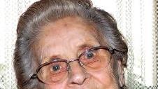 Maria Illes kocht und bäckt mit ihren 95 Jahren noch gerne für ihre Familie. Foto: Dieter Gropp